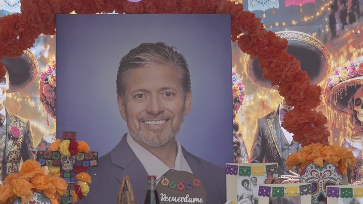 Odessa bakery honors late community storyteller Victor Lopez in Día de los Muertos parade — NewsWest 9 (Permian Basin), Odessa Community news